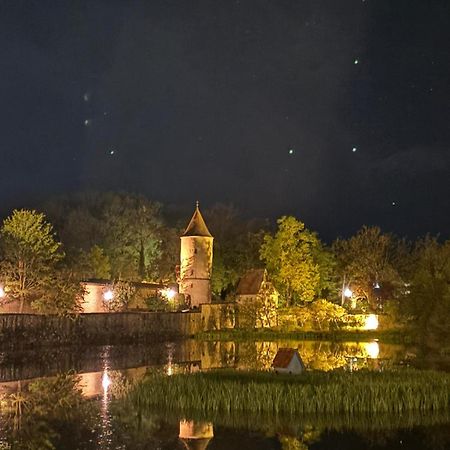 Dinkelsbuehler Altstadthaeuschen Apartment Bagian luar foto